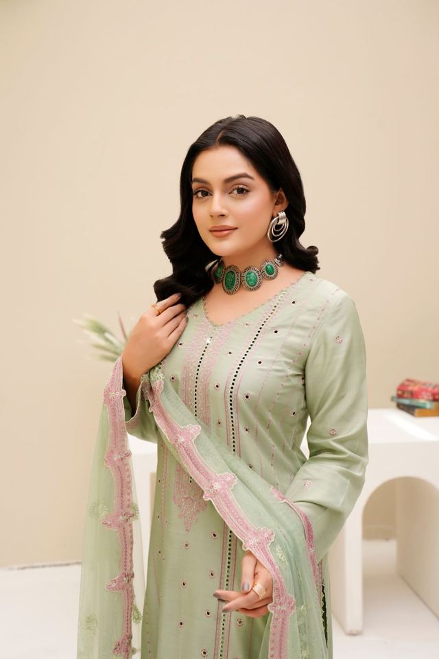 Bahar Embroidered Lawn Suit